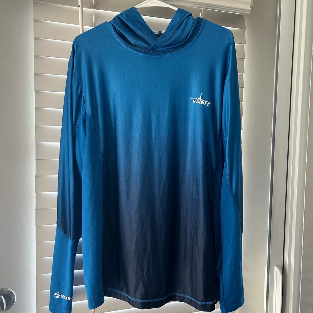 Men’s sun shirt with hood and neck gaiter